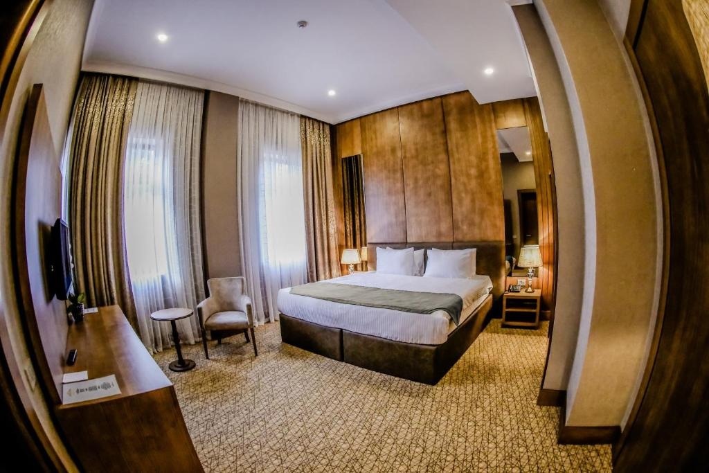 هتل آدیسون باكو